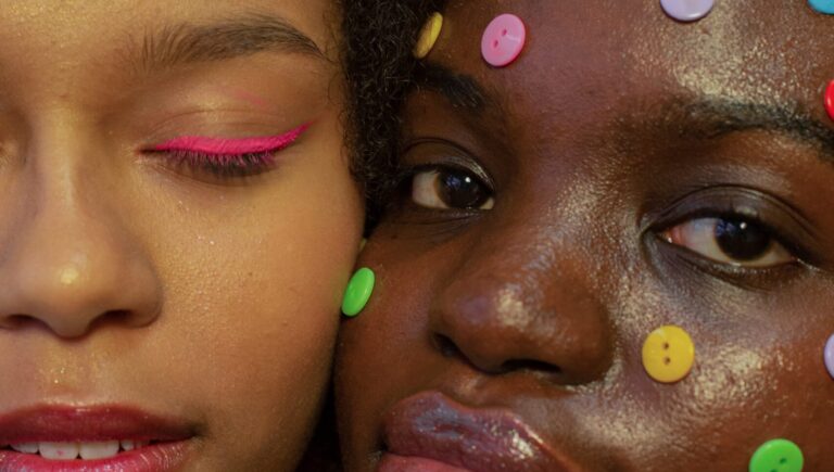 two women with different skin color showing what mixing foundations correctly can help one achieve