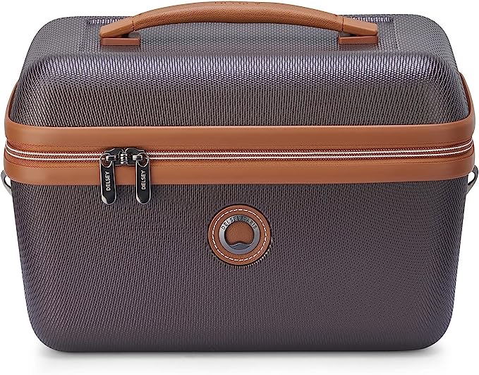 DELSEY Paris women's Chatelet 2.0 case is a stylish and compact makeup bag